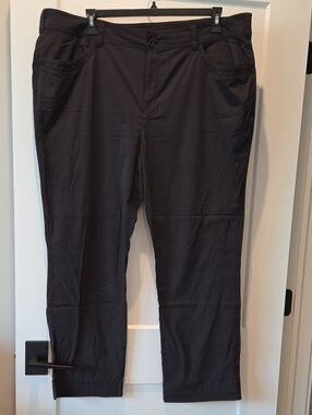 Eddie Bauer Women's Sightscape Horzion Convertible Roll-up Pants In Black